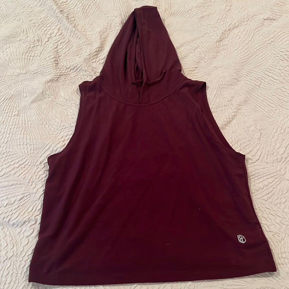 Born primitive crop hoodie